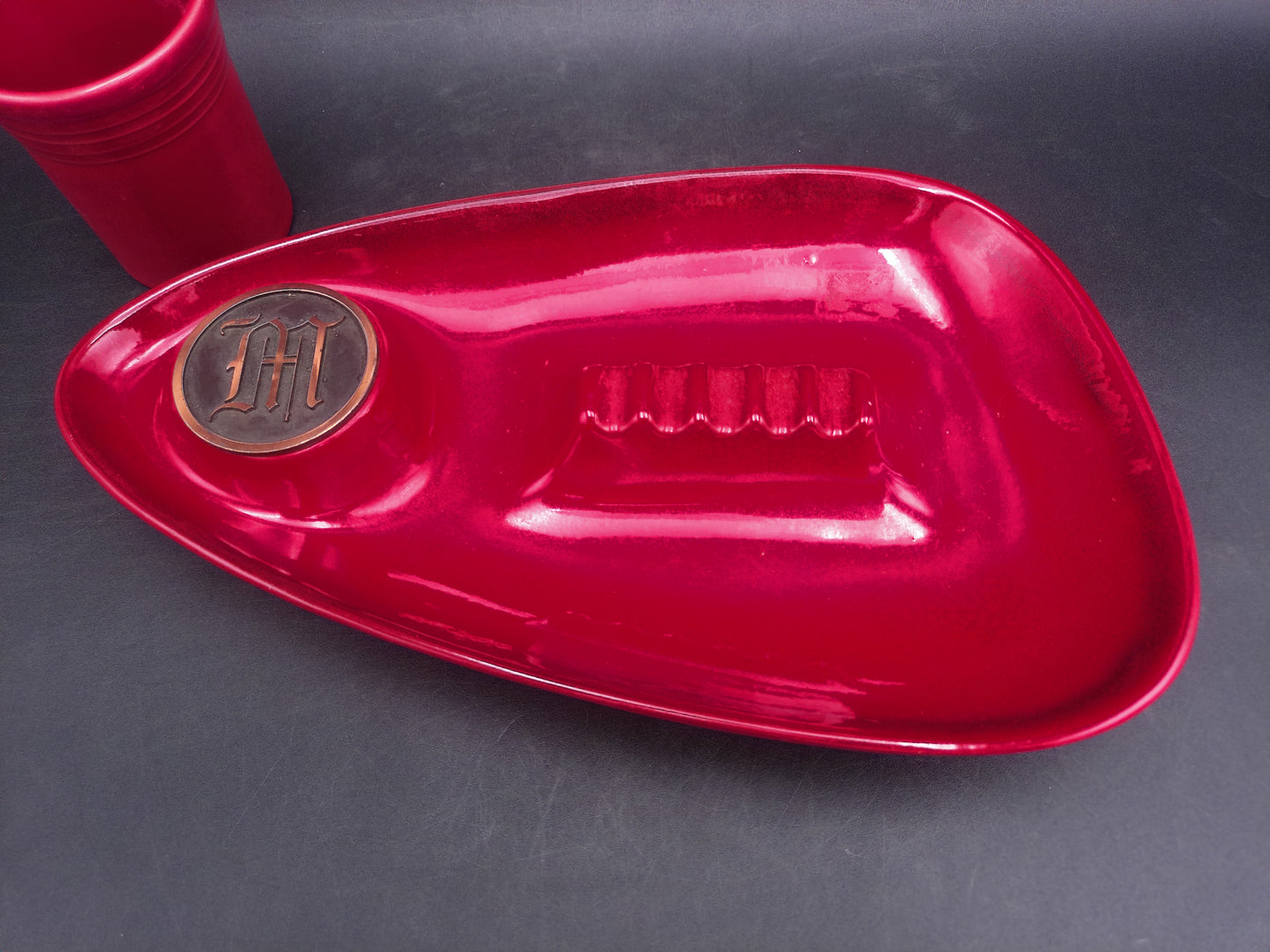Large Red Glazed Ceramic Ashtray Marked 1981 The Hyde Coand Cup
