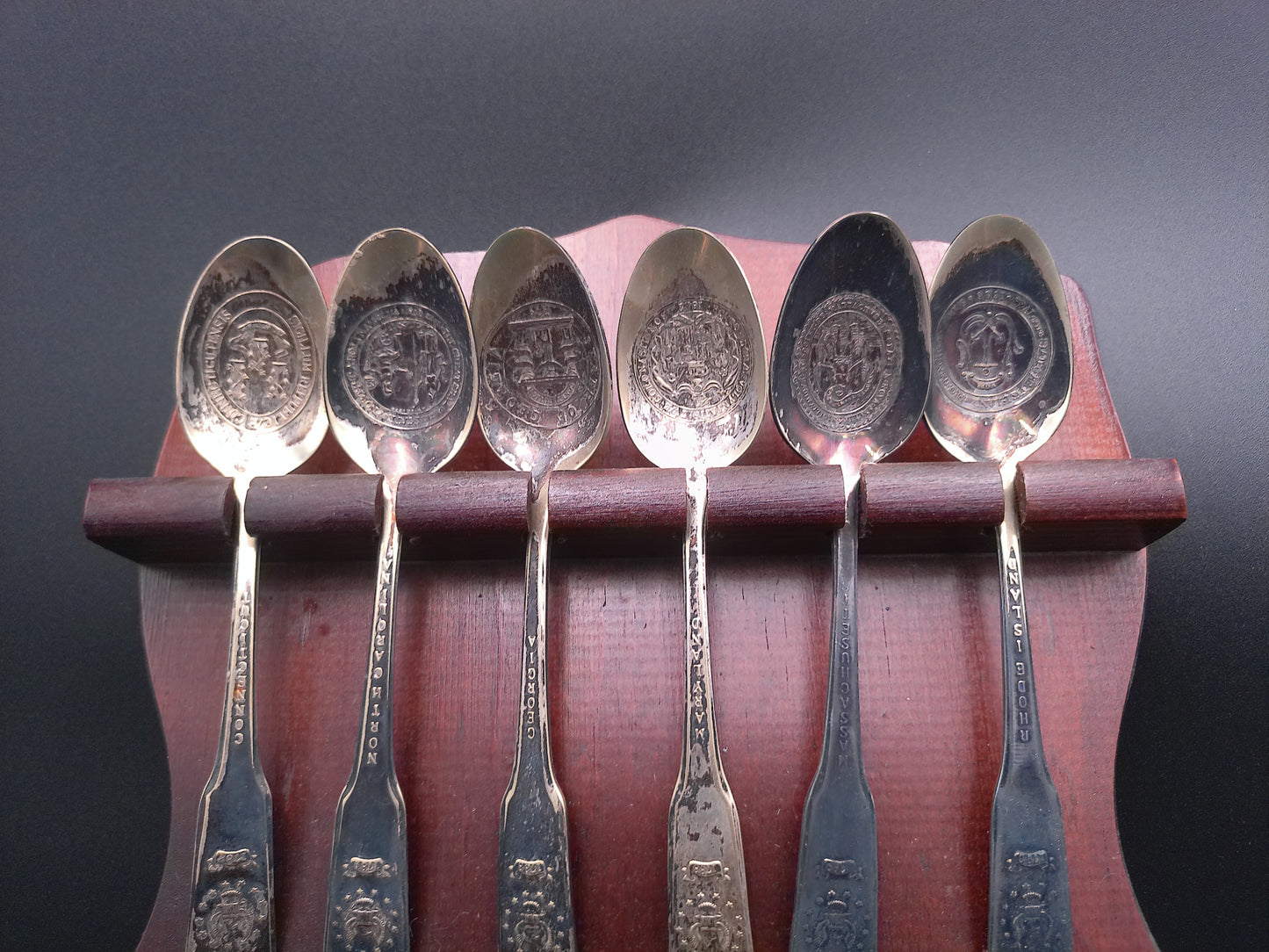 Vintage 1776-1976 Bicentennial Original 13 Colonies Spoons wooden Display Rack