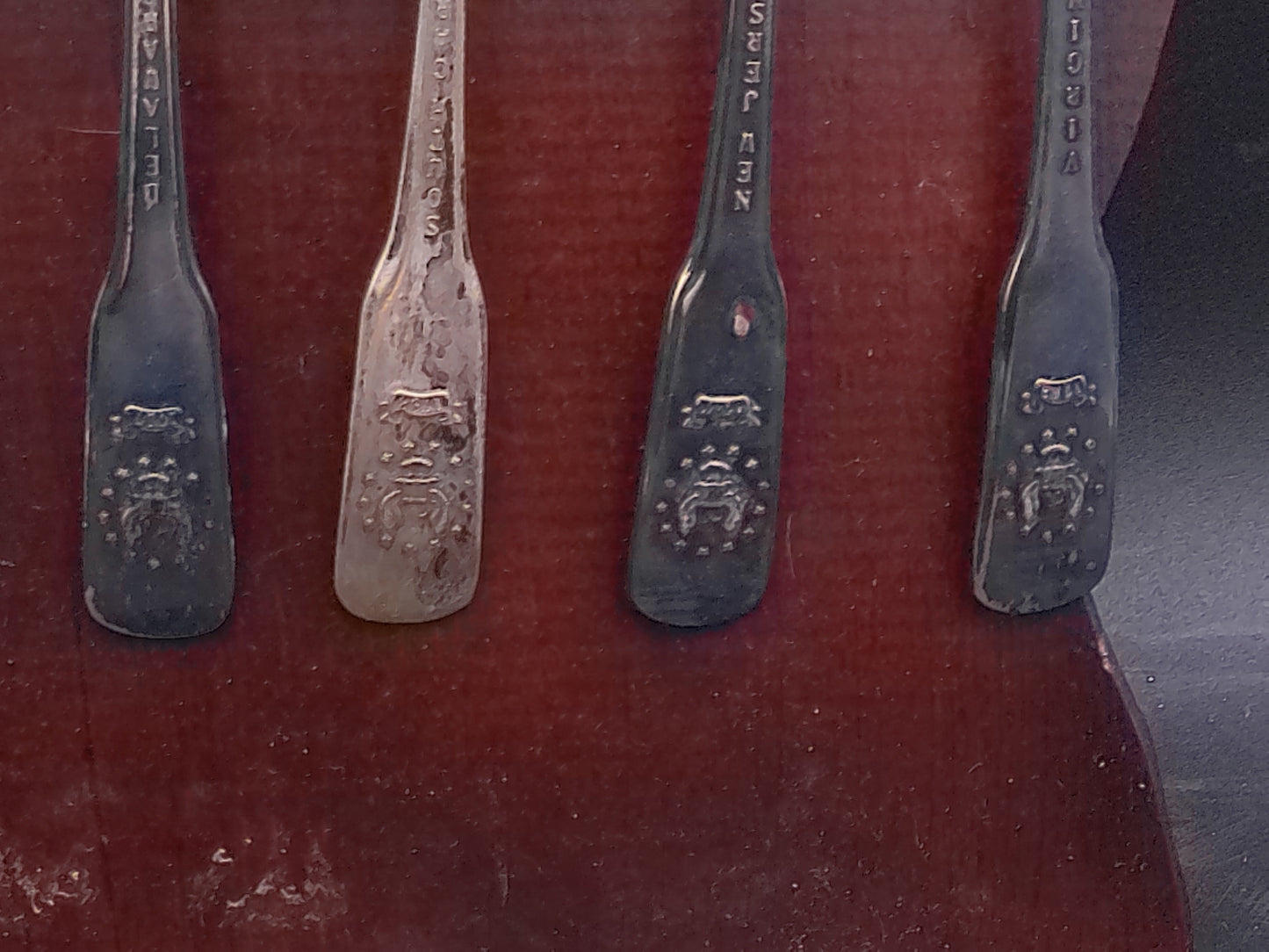 Vintage 1776-1976 Bicentennial Original 13 Colonies Spoons wooden Display Rack