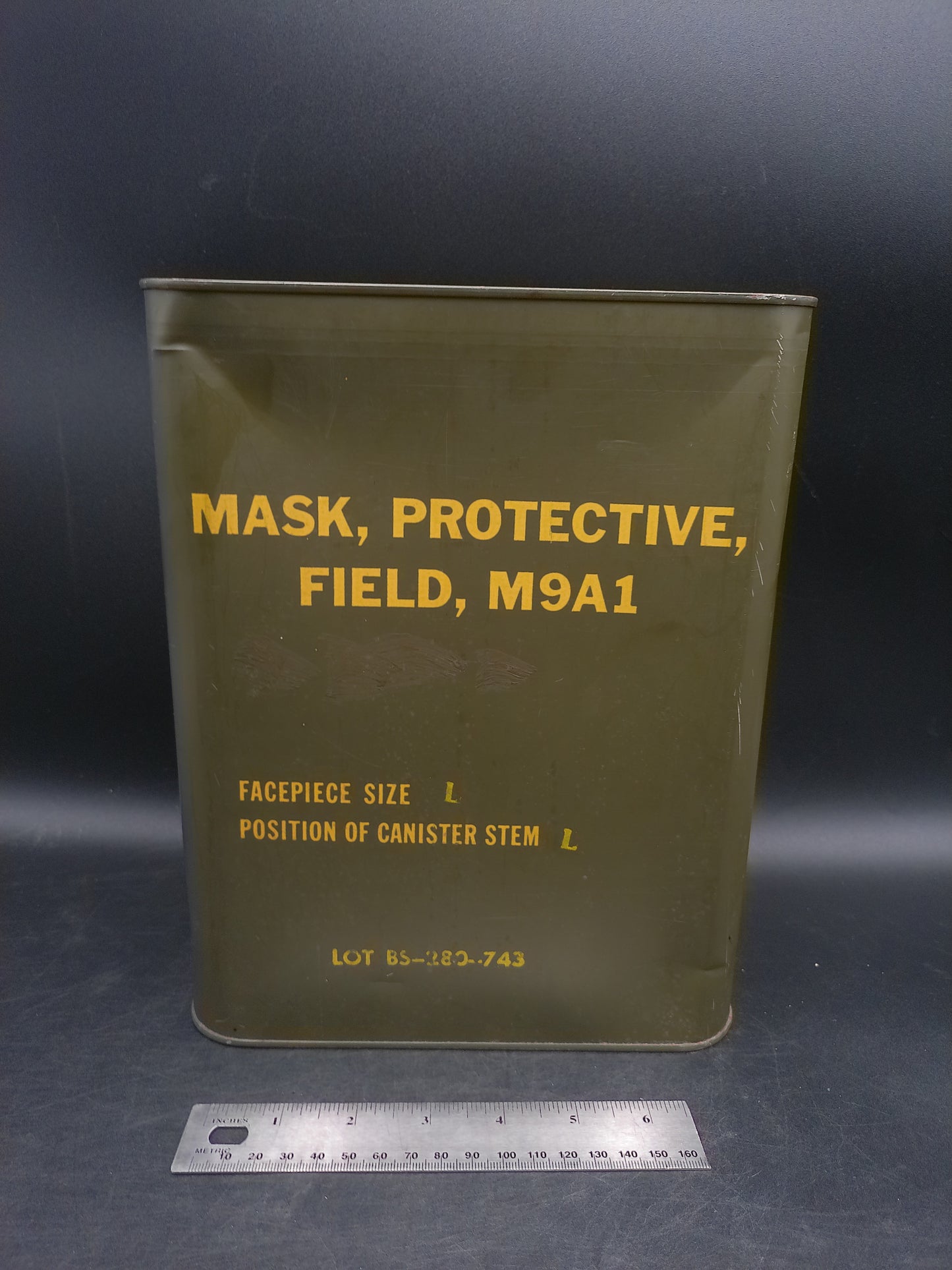 Protective Mask M9A1  Field Mask Container US Army size L Vietnam Korea  nused