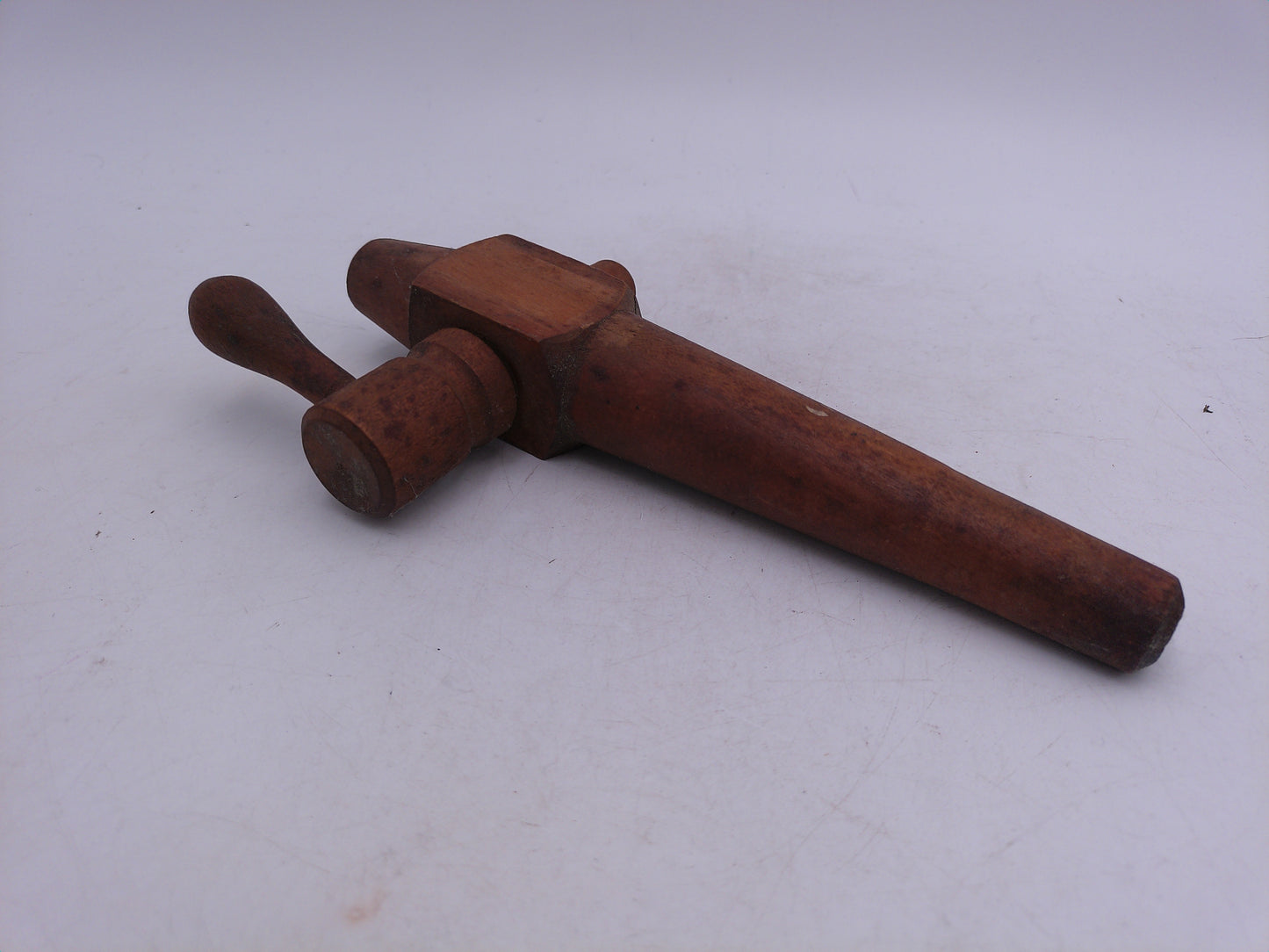 Beer Tap Taps Lot of  4  Red Hook Beer G. III R. From 1800's Leffe Blonde Belgian Abbey Ale