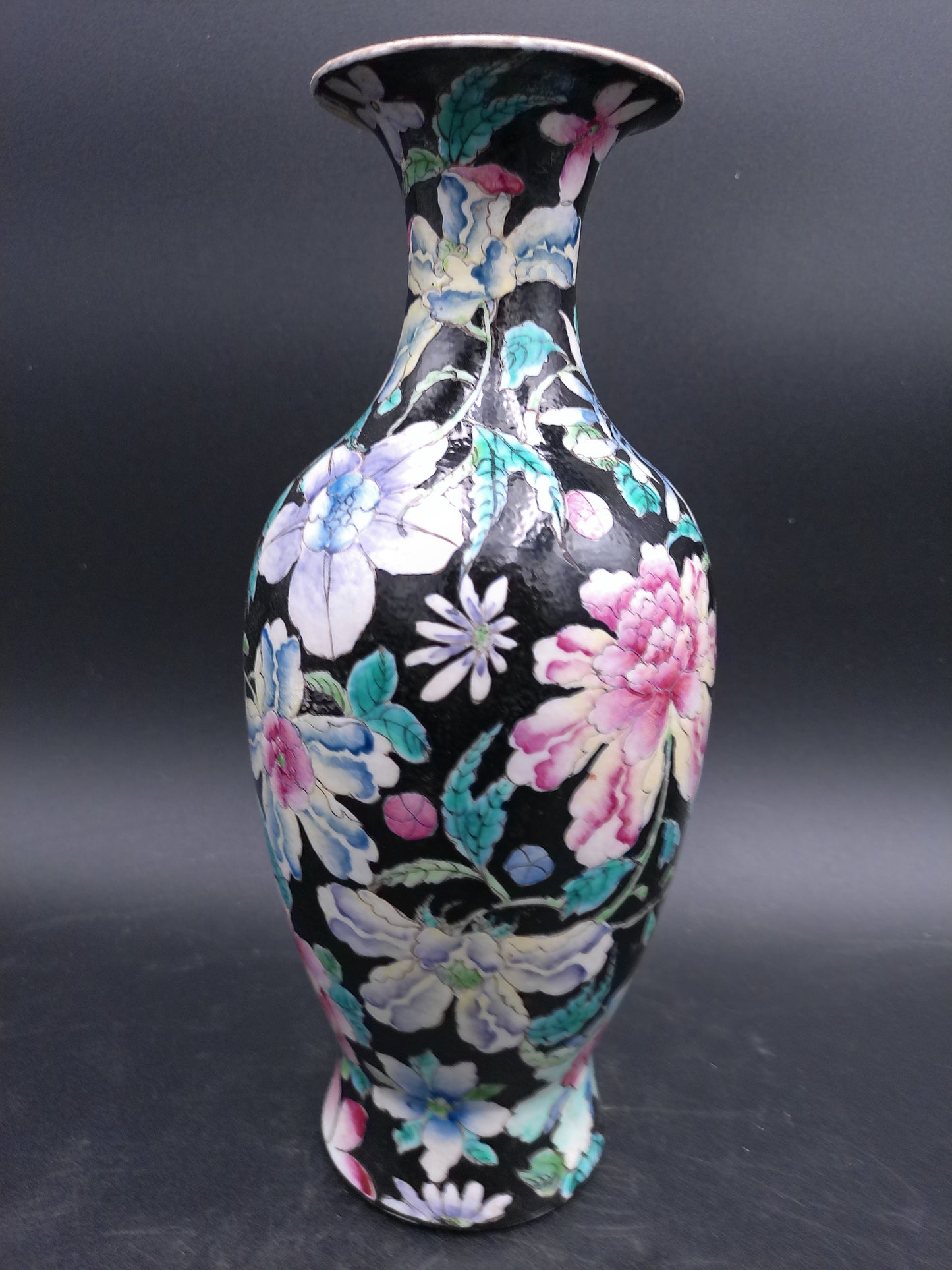 Chinese Poreclian High Black Vase with painted Flowers Vintage