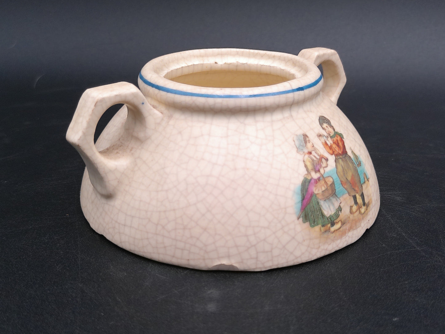 Roseville 1910 Pottery Dutch Creamware Tea  Teapot no lid