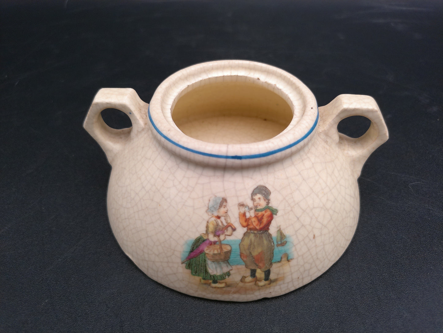 Roseville 1910 Pottery Dutch Creamware Tea  Teapot no lid