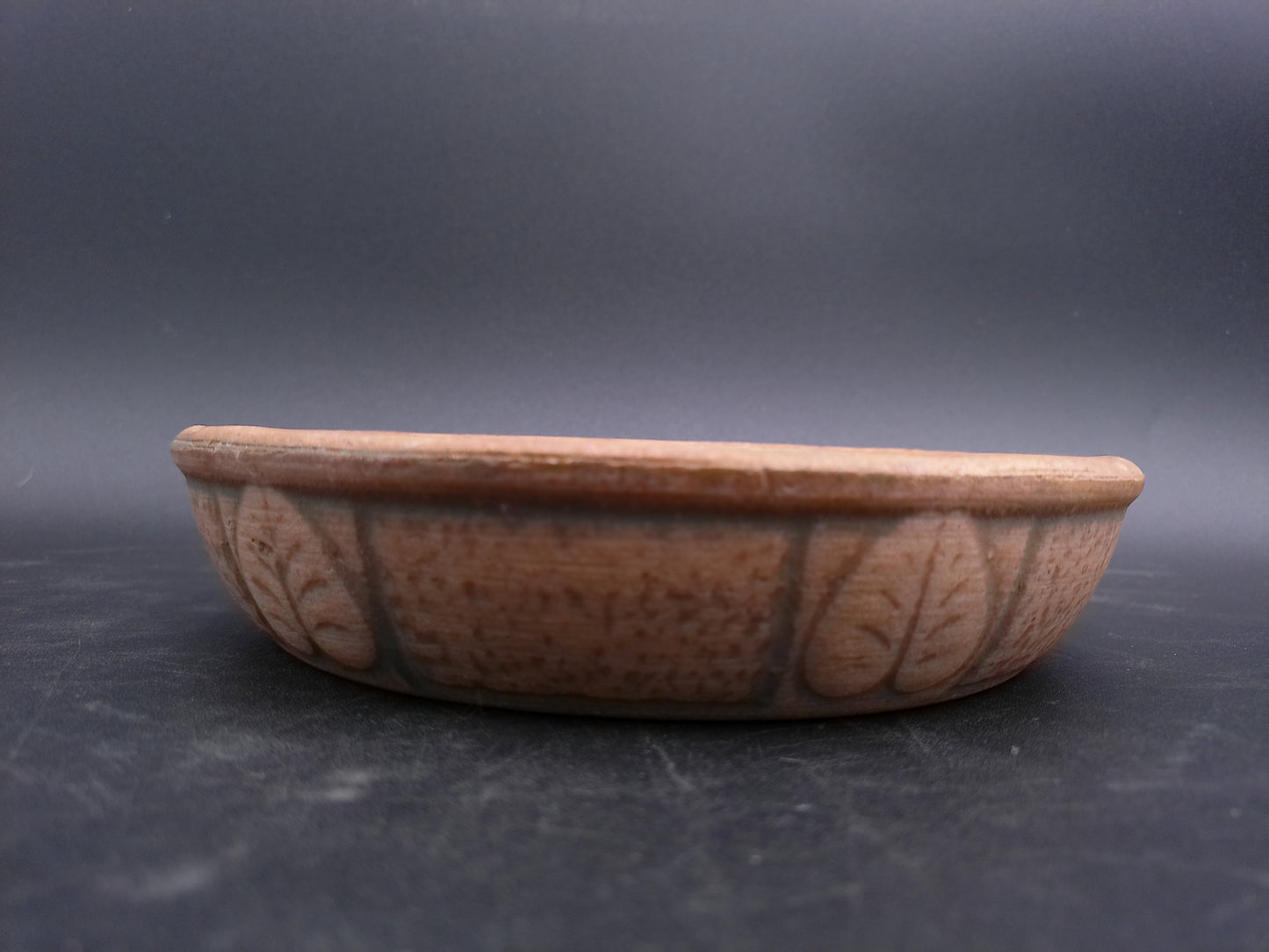 Red Wing pottery planter drip plate saucer Caladium Leaf good condition