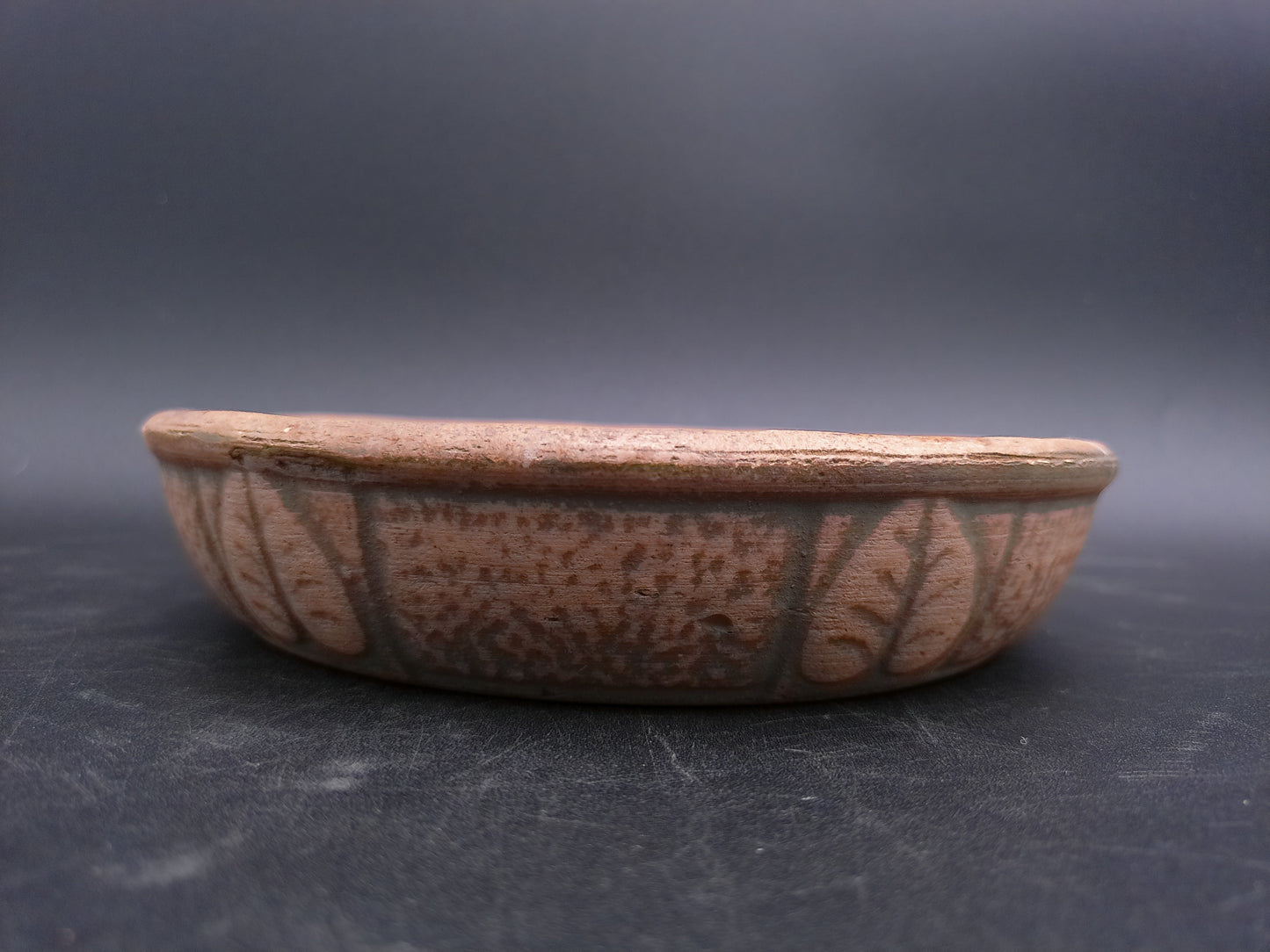 Red Wing pottery planter drip plate saucer Caladium Leaf good condition