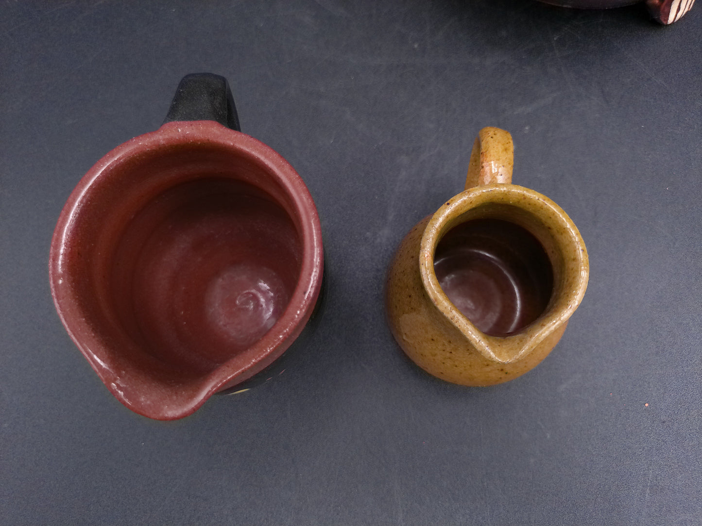 Bowl Pot With Lid Unique Design Pattern  and 2 pitchers Vintage
