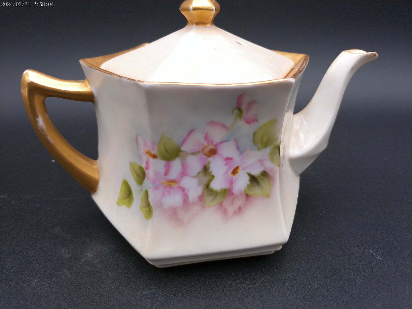 Art Deco Vintage orcelain Tea Pot and Plate Gold Rim painted Vintage