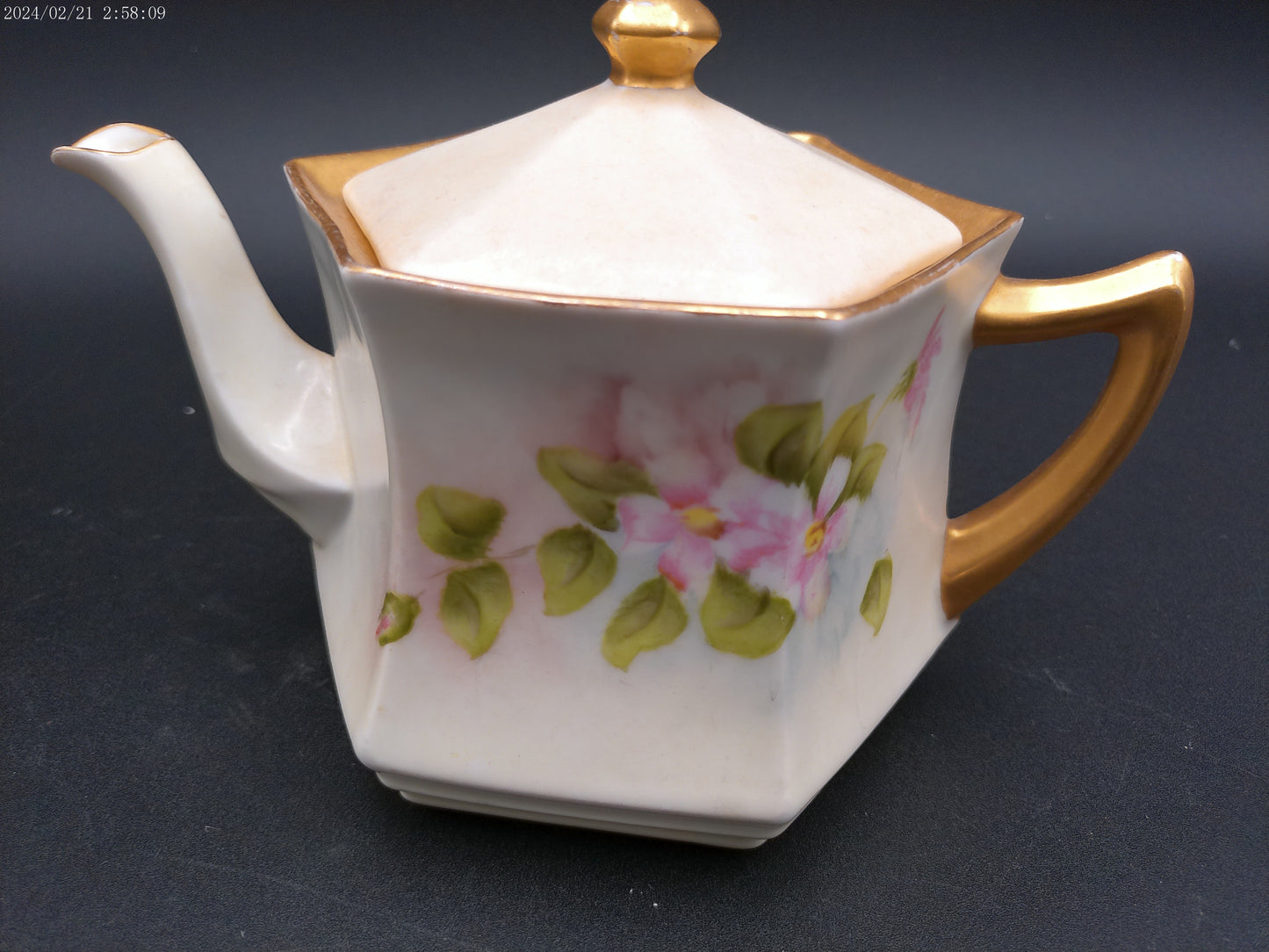 Art Deco Vintage orcelain Tea Pot and Plate Gold Rim painted Vintage