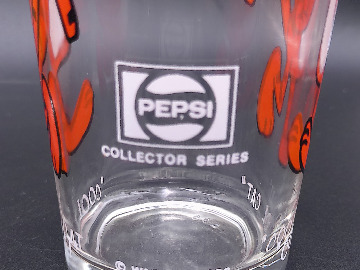 Pepsi Warner Bros. Set of 6 Glasses 1973 1976 1977  Cool Cat Daffy Duck & Taz