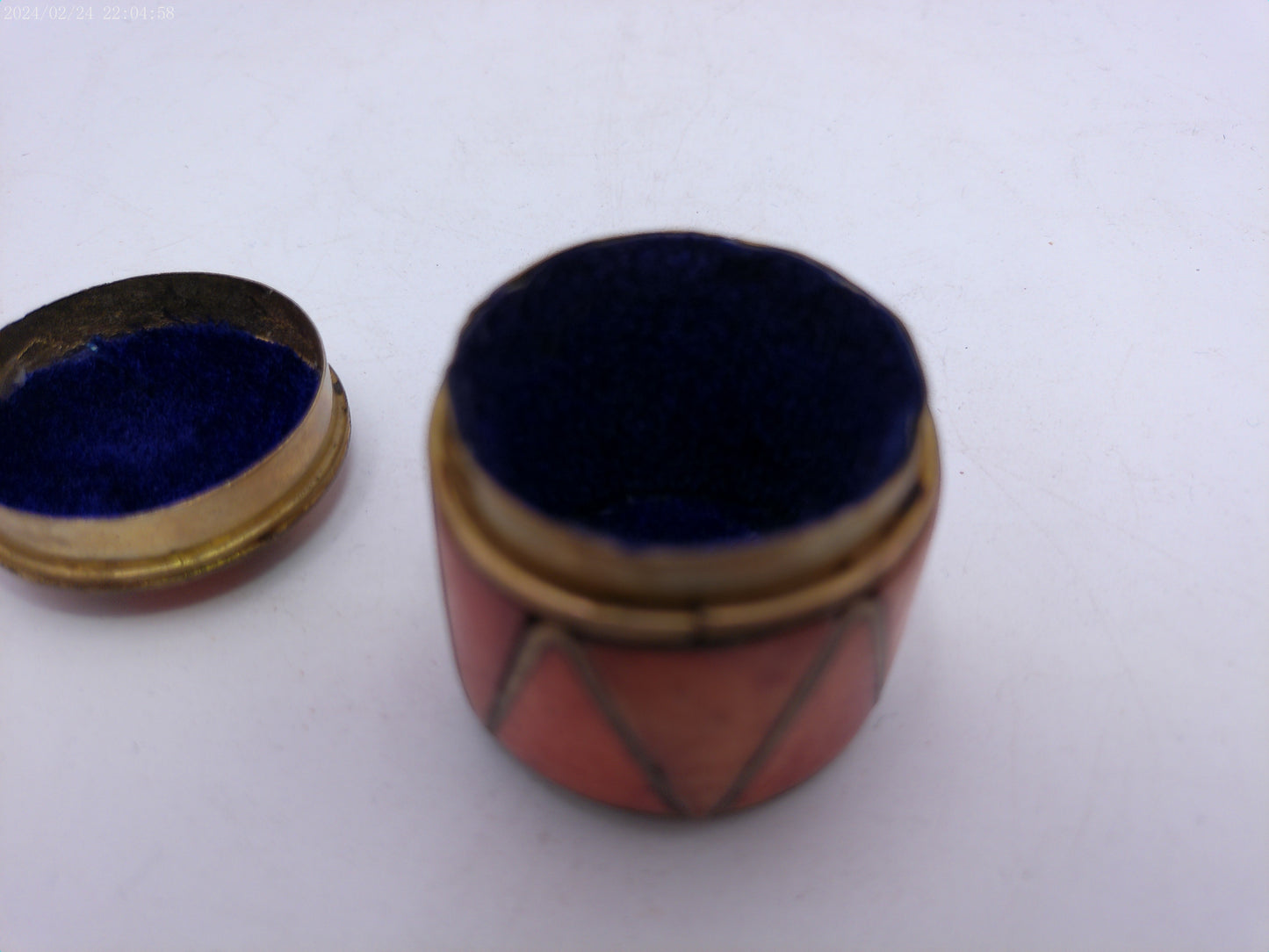 Metal and Shell Lidded Trinket Pot with Blue Lining, Patterned Pot with Shell design