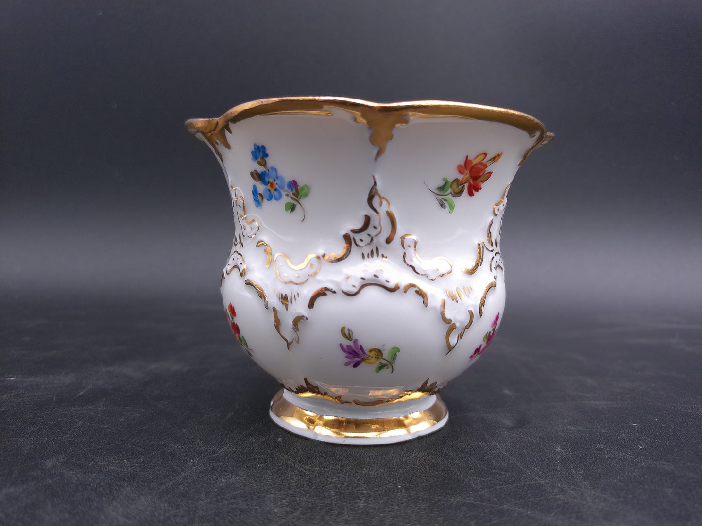 Meissen B Form Strewn Flowers Gold Gilt Bowl Cup Early 1900s