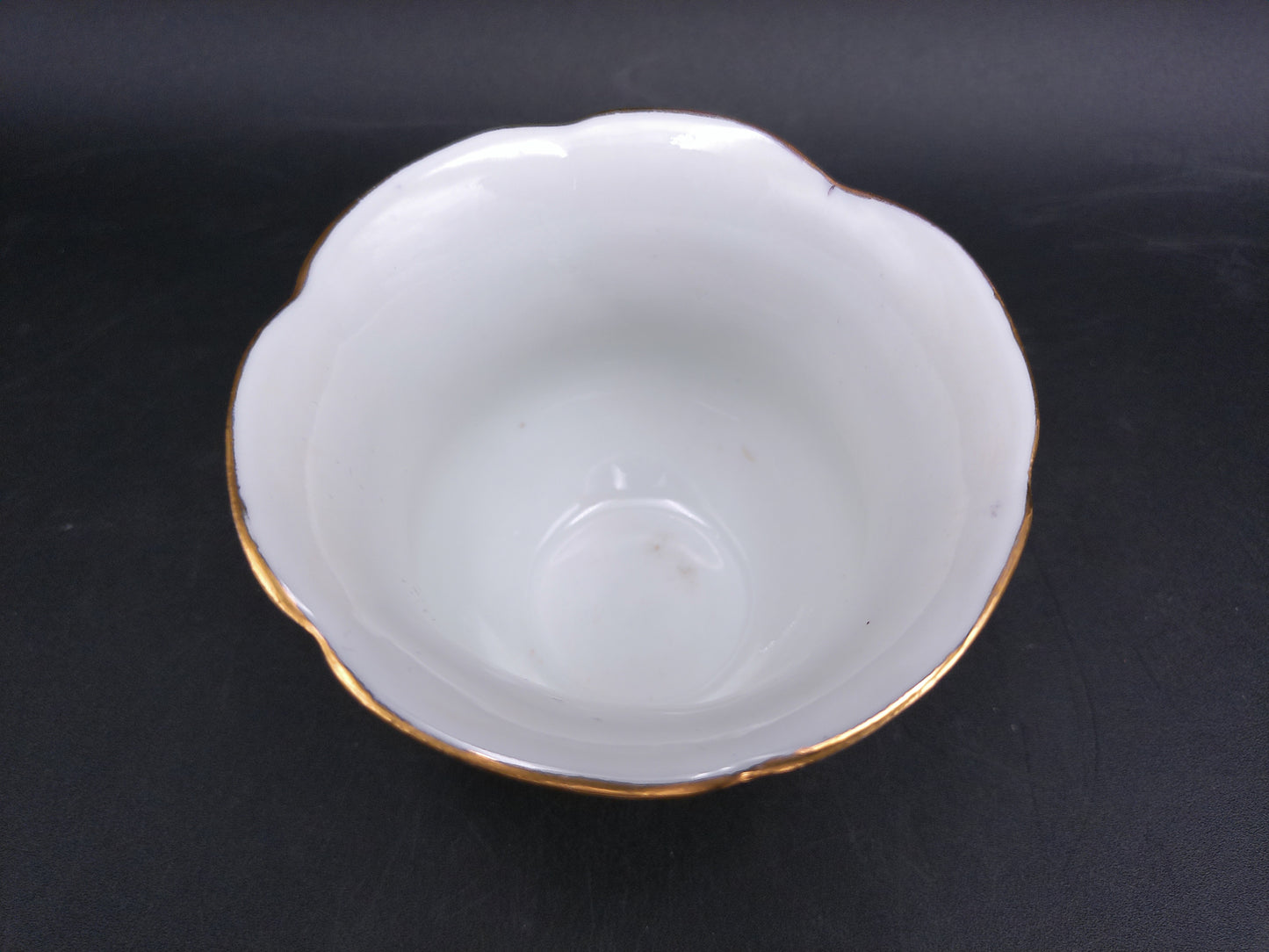 Meissen B Form Strewn Flowers Gold Gilt Bowl Cup Early 1900s