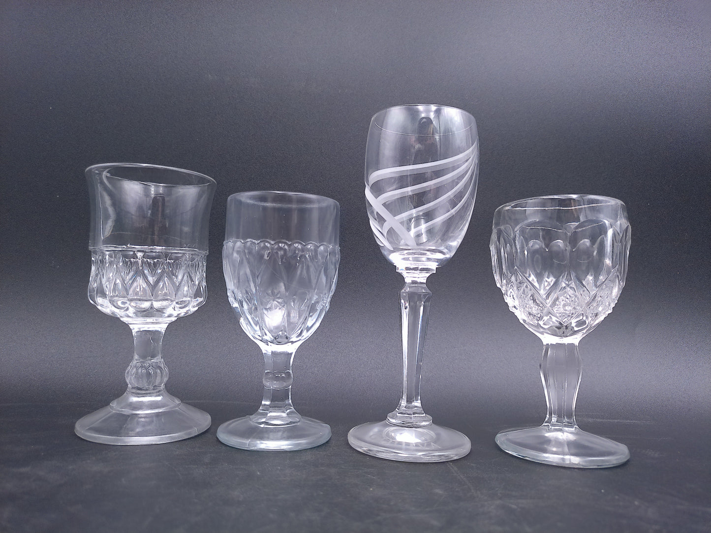 Lot of 4 Unique Crystal Glass Glasses Wine Water Glass Vintage
