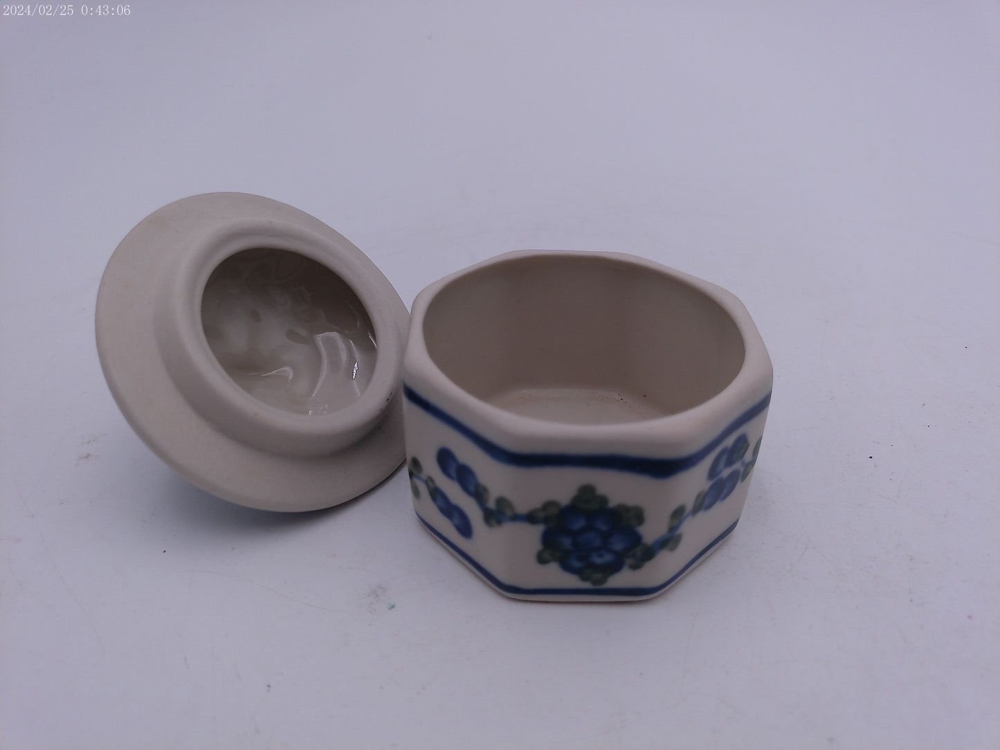 Mini Pretzel Box  Jar -Ceramic Painted  MCP Three Sisters