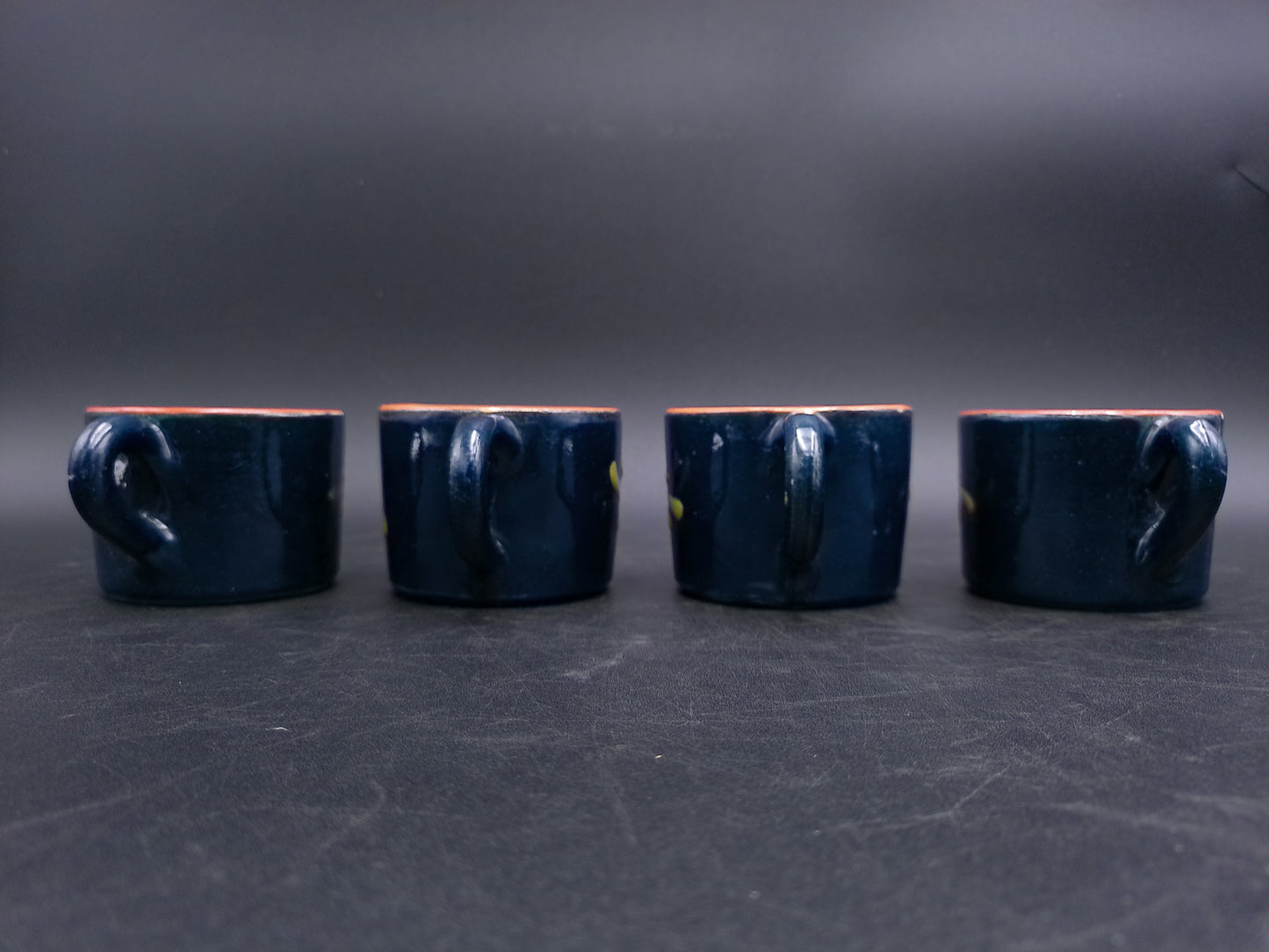 Set of 4 Coffee Cups with Daisy Flower Design Vintage