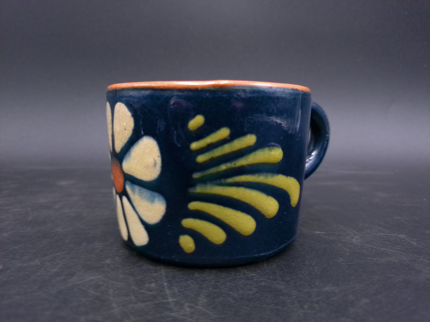 Set of 4 Coffee Cups with Daisy Flower Design Vintage