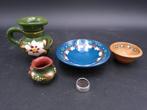 Floral Design Set of 2 Pitches and 2 Bowls Vintage