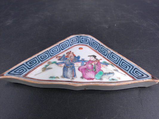 Tongzhi Fine Porcelain  Corner Plate Late Qing Dynasty 1900s