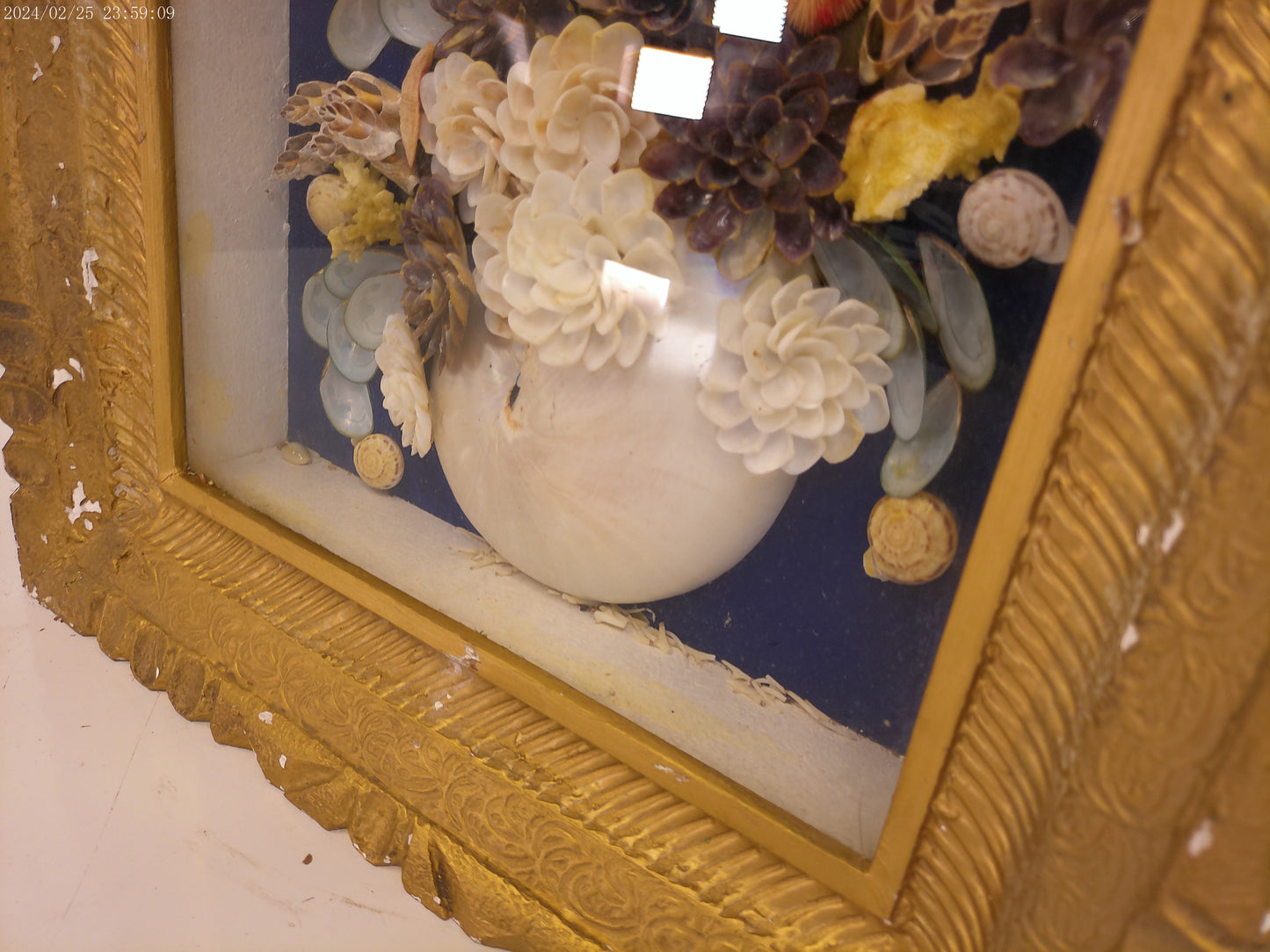 Art Antique Victorian Design Flower Mourning Display  Shadow Box Gold Frame
