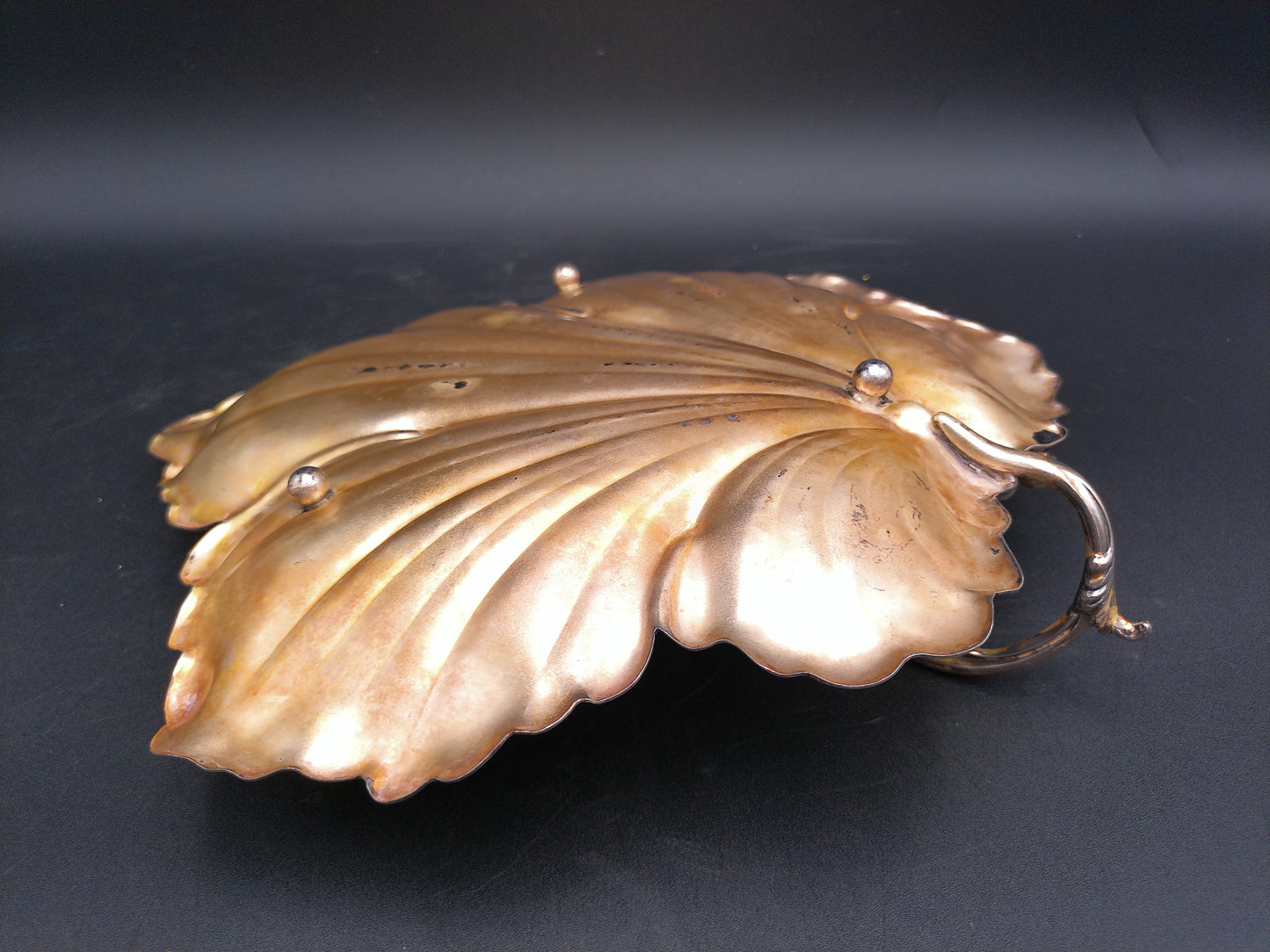 Wallace Brothers Silver Plate WB Dog Trademark Grape Leaf Tray 2917 C US Antique