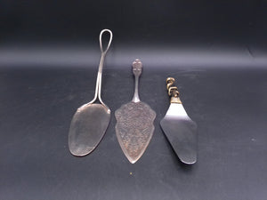 Cake Desert Servering knife  Lot of 3 Silver Plated Ornate Vintage Reiruncu mfg