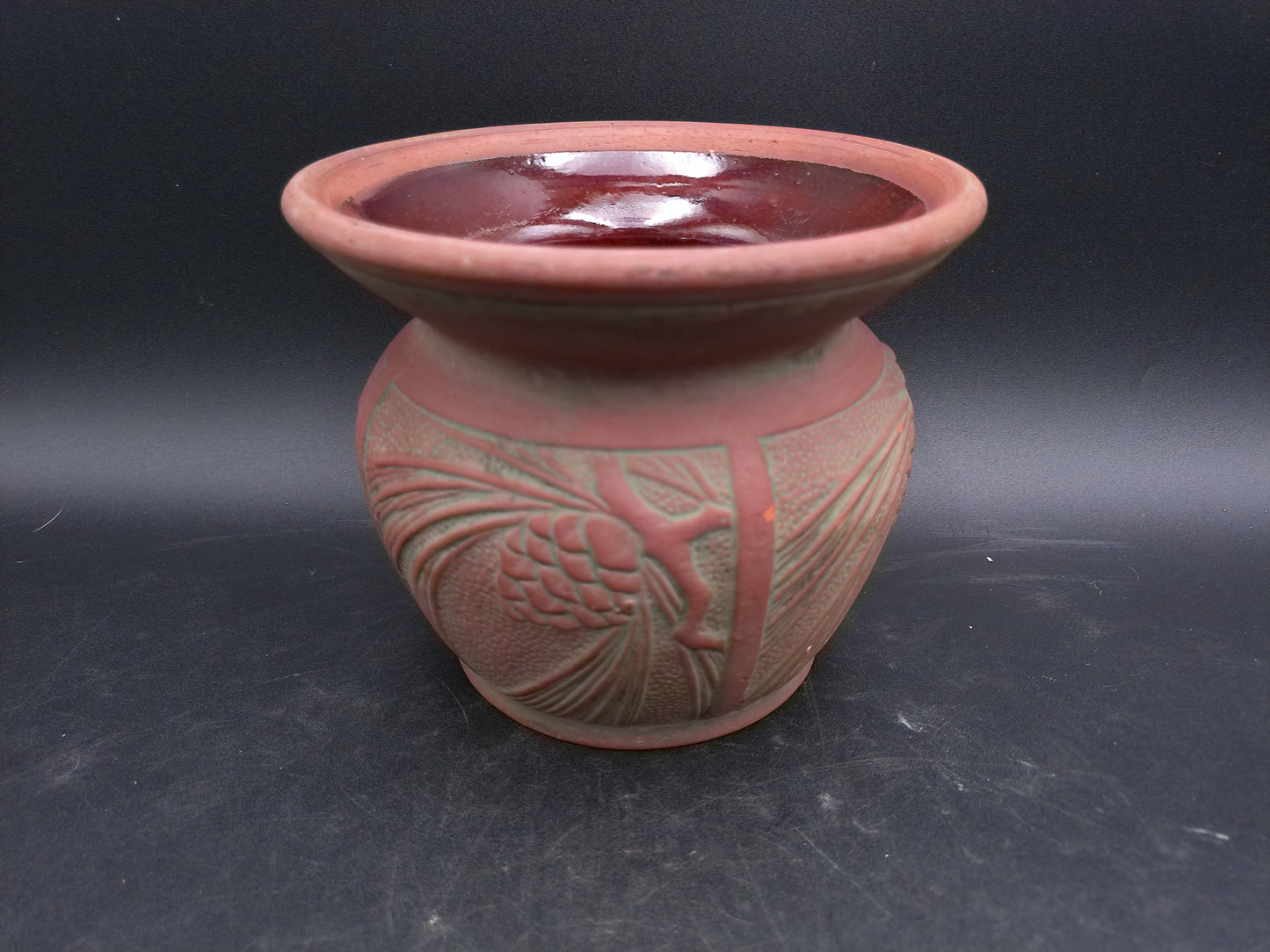 Peters & Reed Moss Aztec Pine Cone Vase Vintage