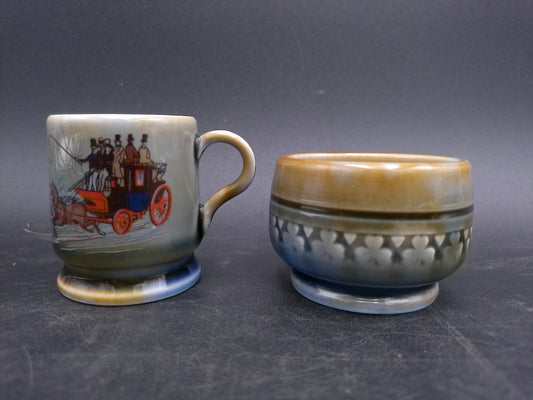 Irish  Wade Porcelain set of 2 size Mugs Cups Made in Ireland Vintage