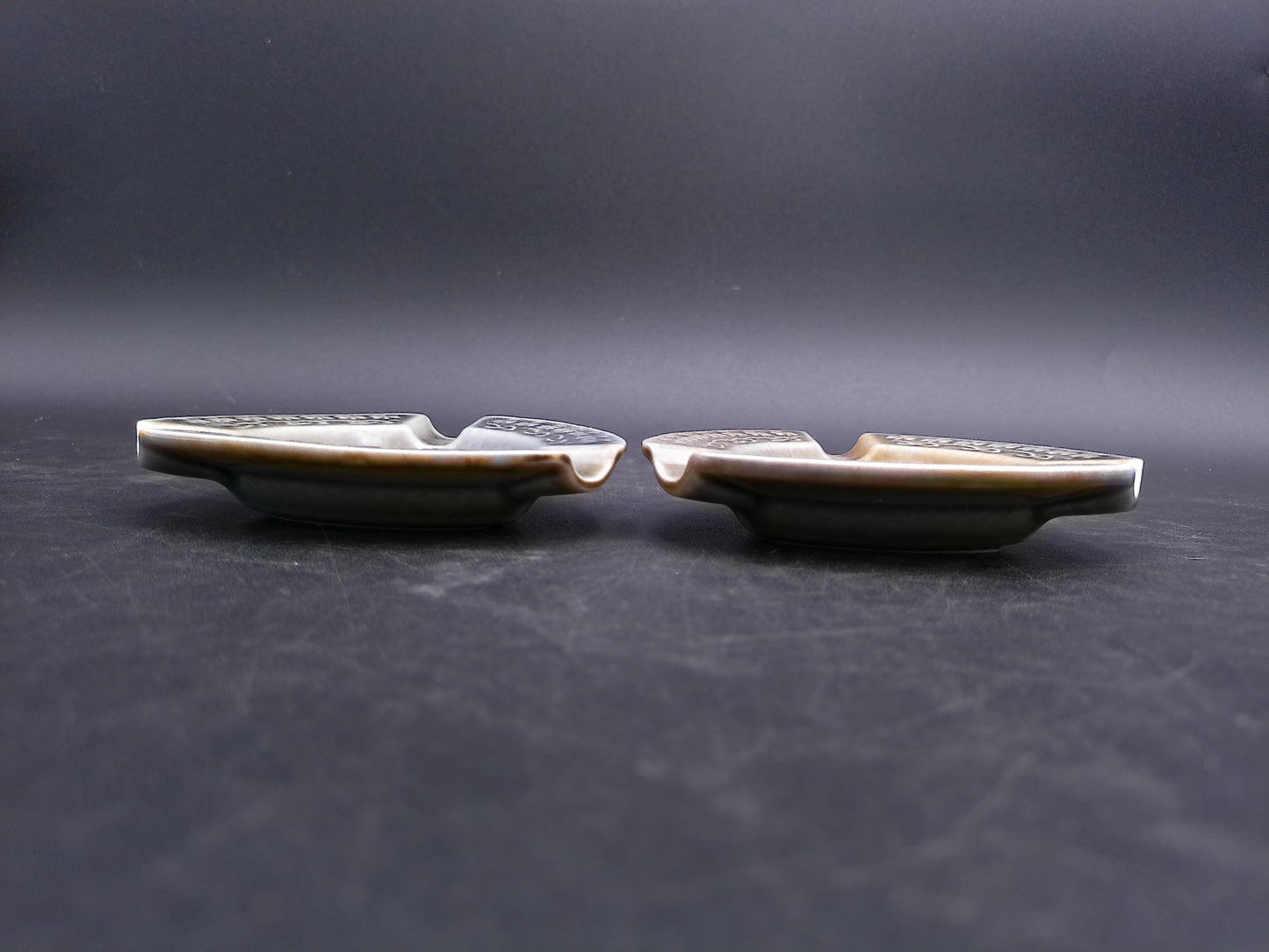 Wade Irish Porcelain 4" Triangle Ashtray Farm Scene Made in Ireland Lot of 2