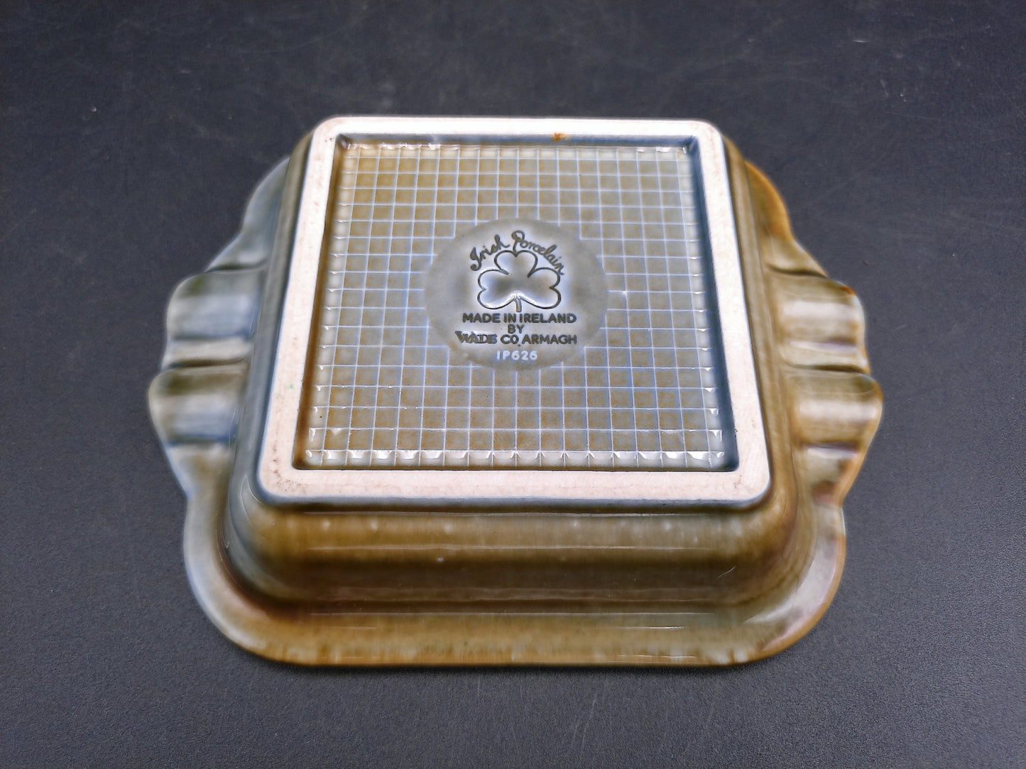 Wade Armagh Co  Irish Porcelain Ashtray Farm Scene Made in Ireland  IP626