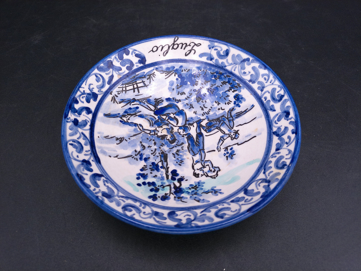 Decorative Plates Made in Italy Luglio and Novembre Set of 2